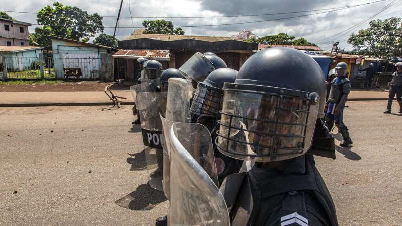 Guinée: cinq figures de l’opposition écrouées