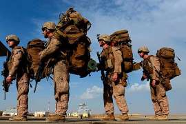 Les États-Unis réduisent leur présence militaire en Afghanistan et en Irak