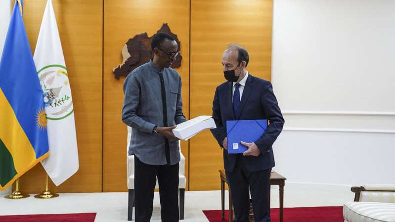 Génocide des Tutsi au Rwanda: le rapport Duclert officiellement remis au président Kagame