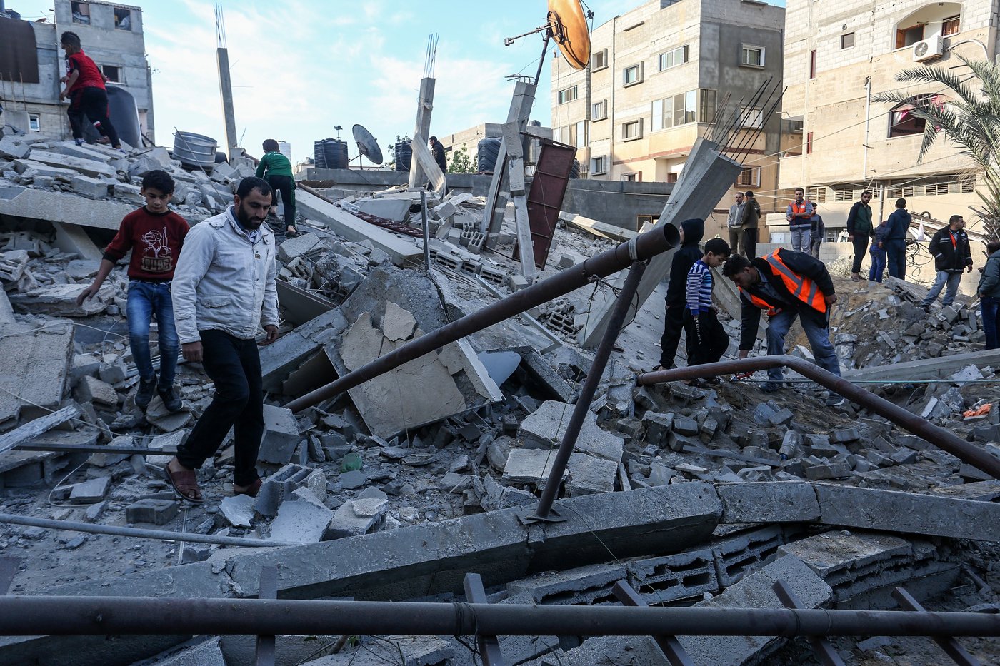 Violences au Proche-Orient: deux Israéliennes tuées dans des tirs de roquettes depuis Gaza