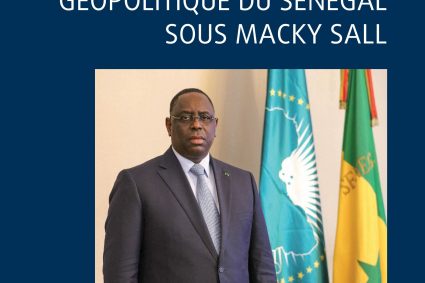 un universitaire  rappelle à Macky Sall posture face Yahya Jammeh