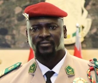 Guinée : Doumbouya dissout le gouvernement